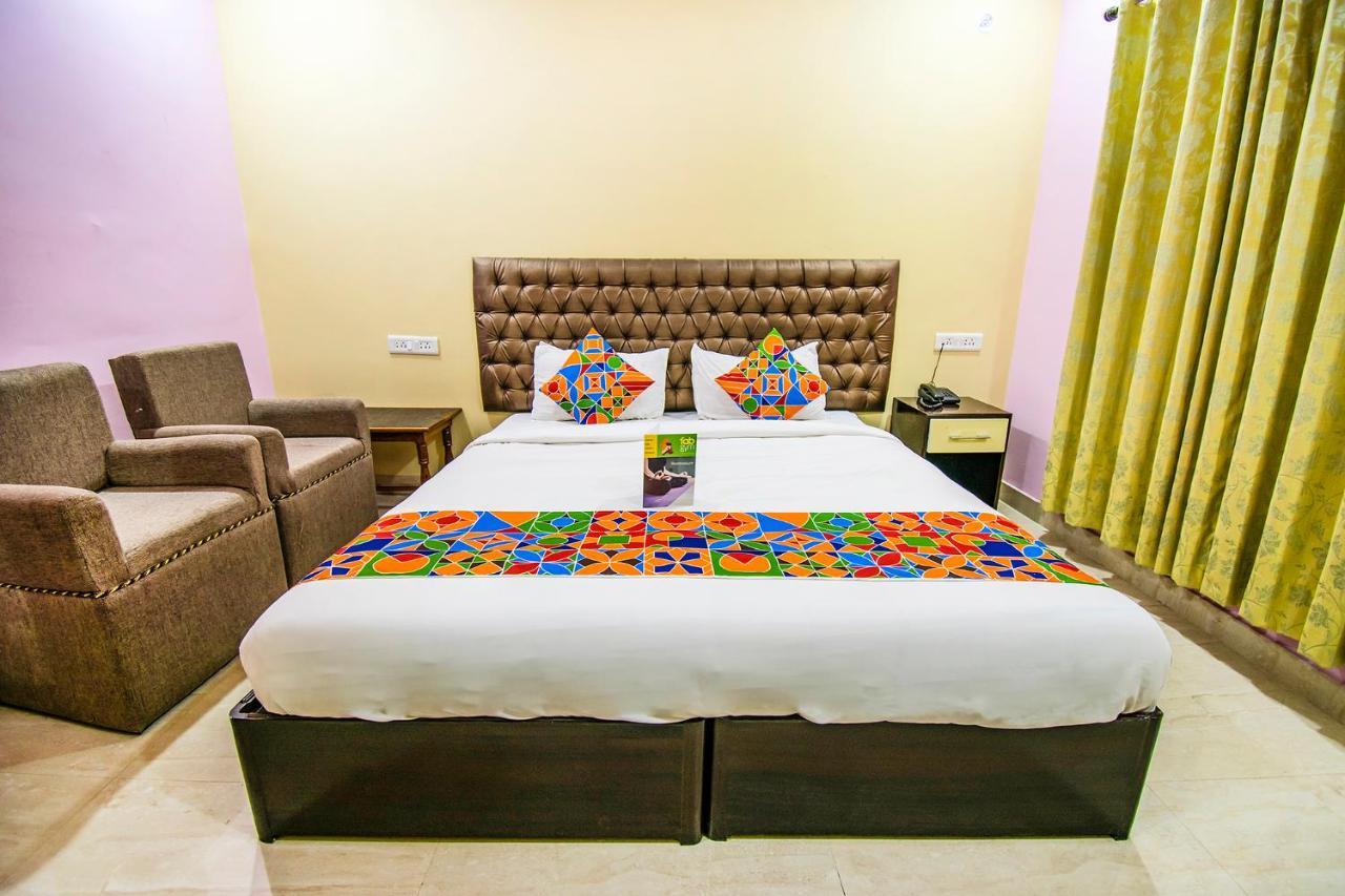 Hotel Sarweshwary Varanasi Exterior photo