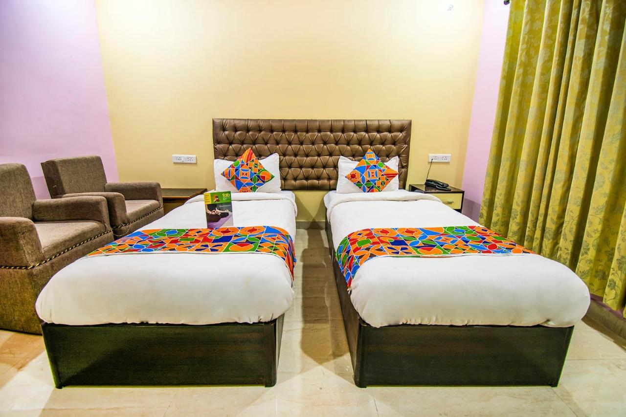 Hotel Sarweshwary Varanasi Exterior photo