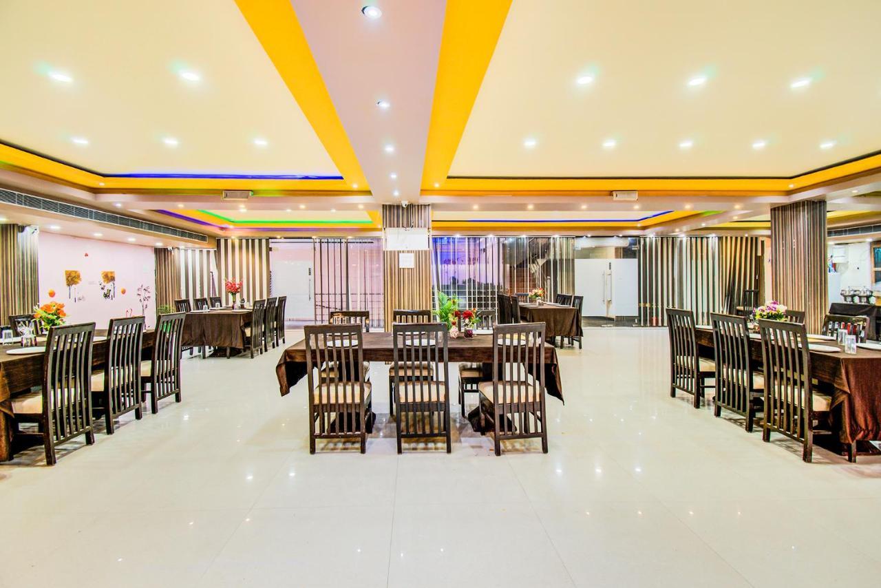 Hotel Sarweshwary Varanasi Exterior photo